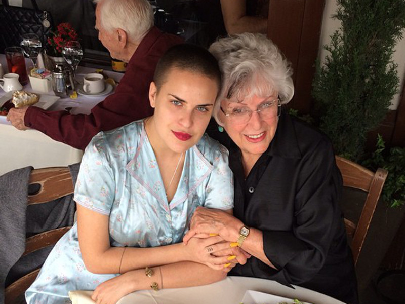 tallulah-willis-s-bakom_00.bin