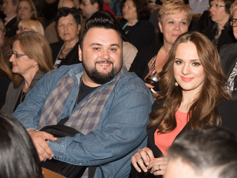 jacques_houdek_800.bin