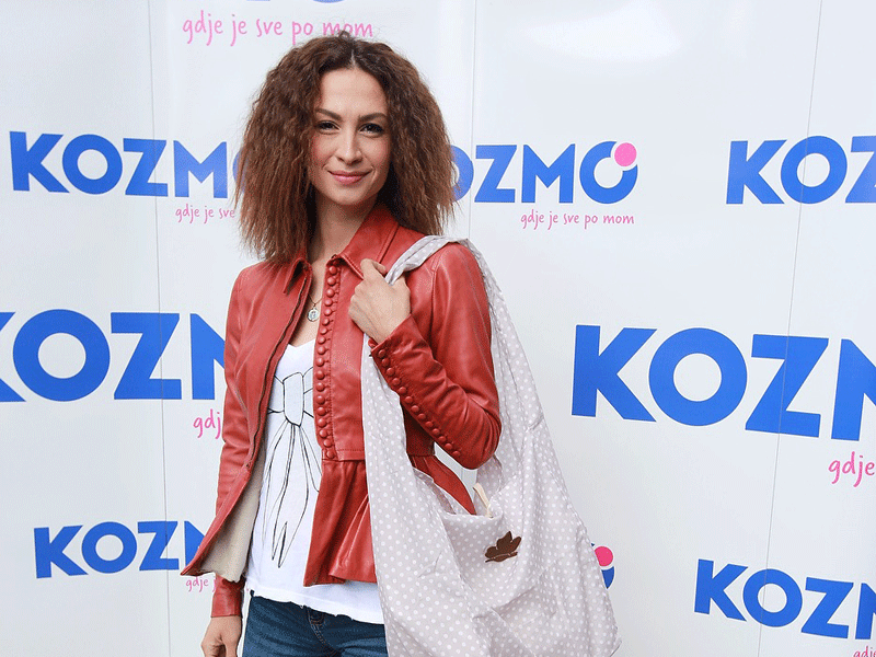 monika_mamic_800.bin