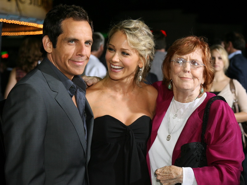 us-entertainment-film-television-people-meara-obit-files.bin