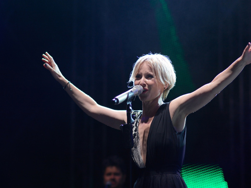 danijela_martinovic_00-3.bin