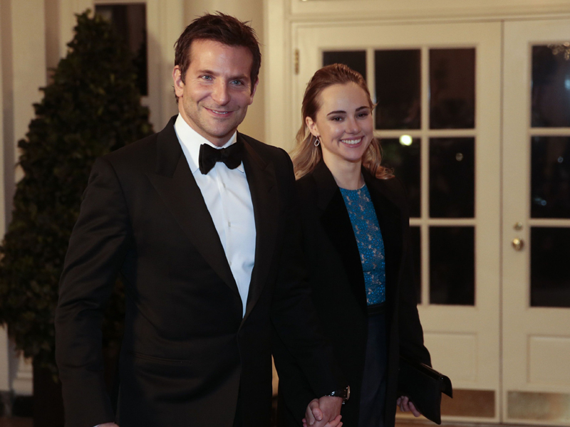bradley_cooper_i_suki_waterhouse_800_1.bin