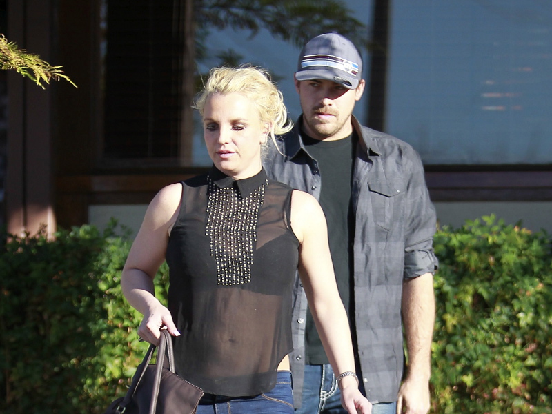 britney_spears_00-3.bin