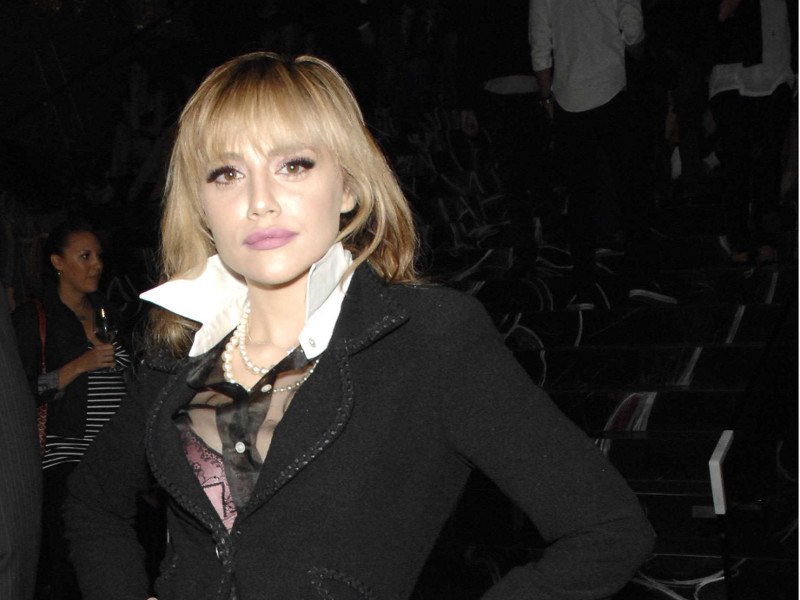 brittany_murphy_00.bin