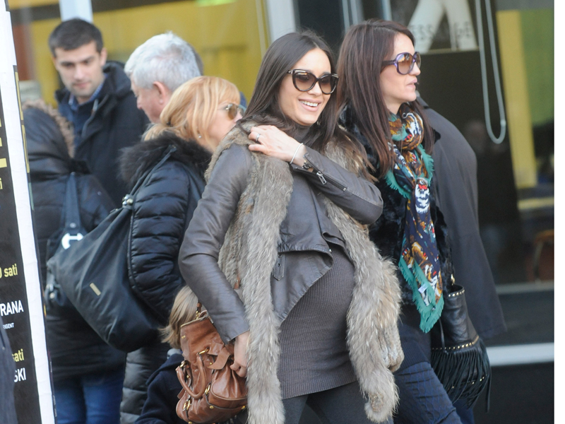 lana_banely_800-2.bin