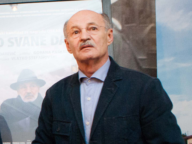 mustafa_nadarevic_00_1.bin