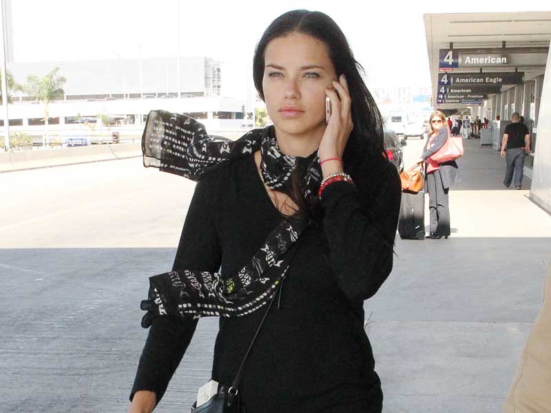 adriana_lima_800-3.bin