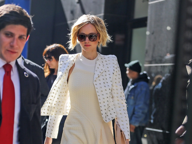 jennifer-lawrence-spotted-leaving-the-good-morning-america-in-new-york-city.bin
