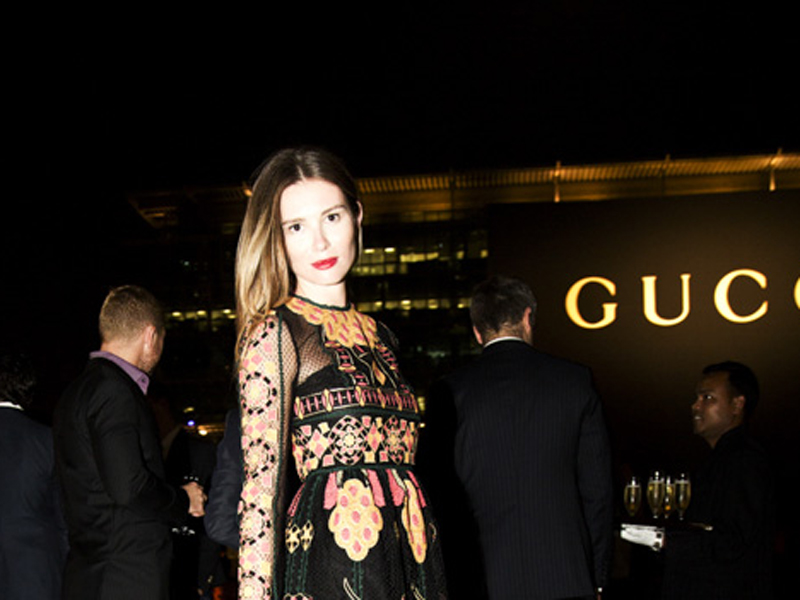 mirela_foric_srna_800.bin