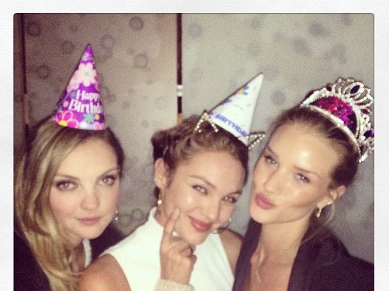 rosie_huntington_whiteley_00.bin