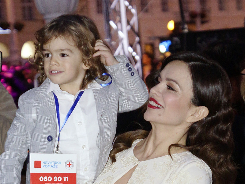 severina_i_aleksandar_00.bin