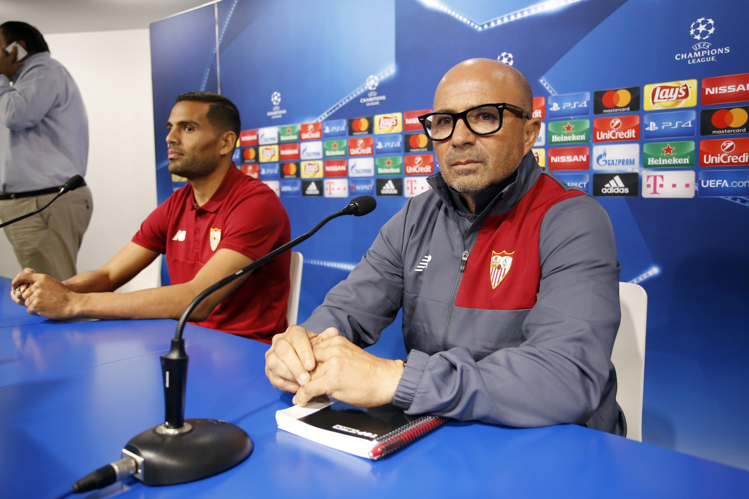 sevilla_press-171016