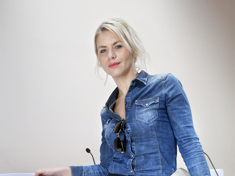 ana_begic_tahiri_00.bin