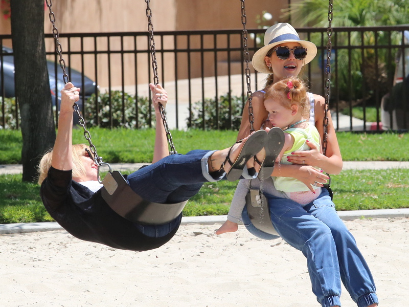 jessica_alba_00-6.bin