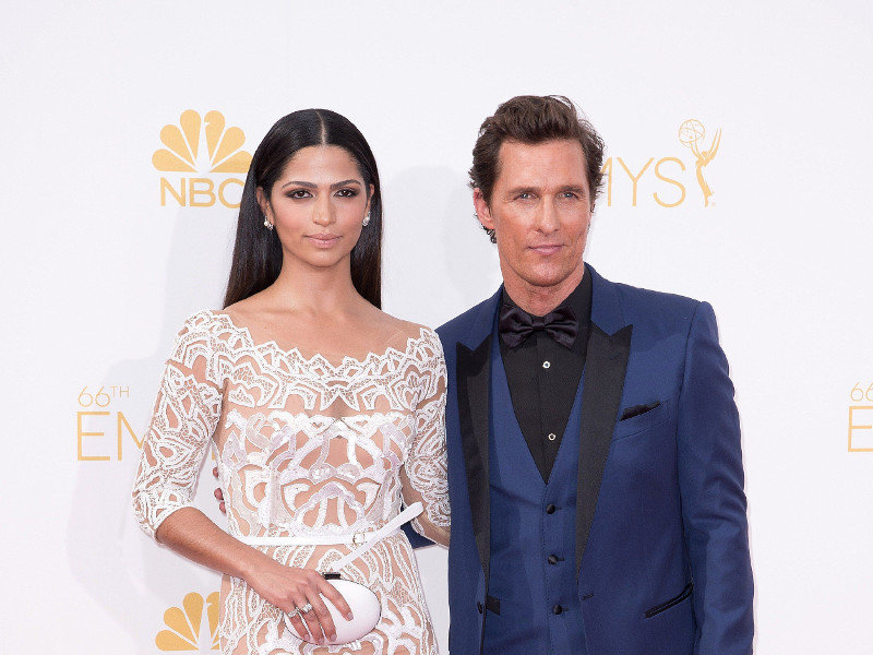matthew_mcconaughey_i_camila_alves_00-2.bin