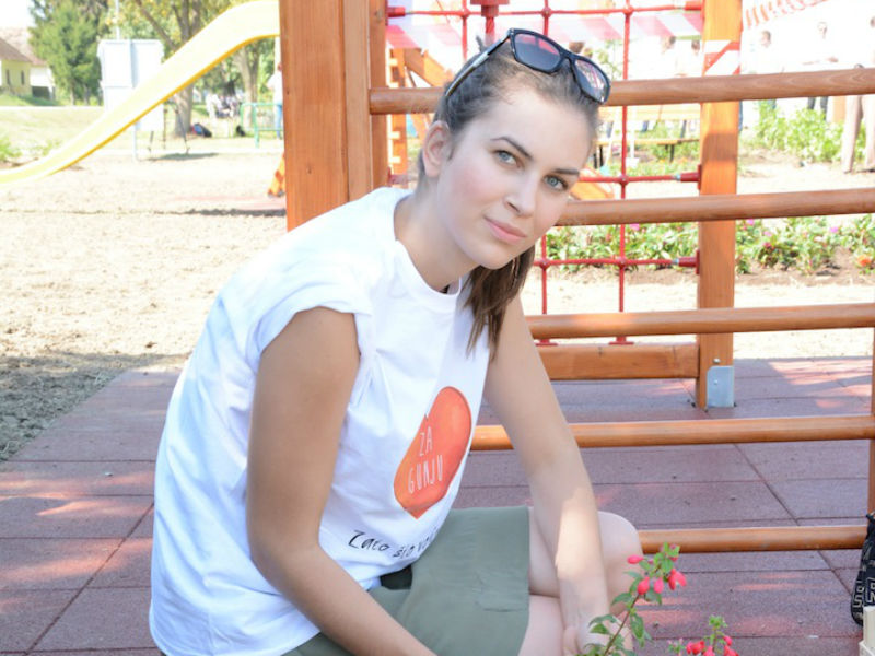 ornela-vistica_800.bin