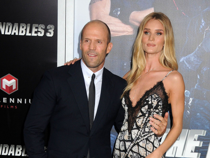 rosie_huntington_whiteley_i_jason_statham_00.bin