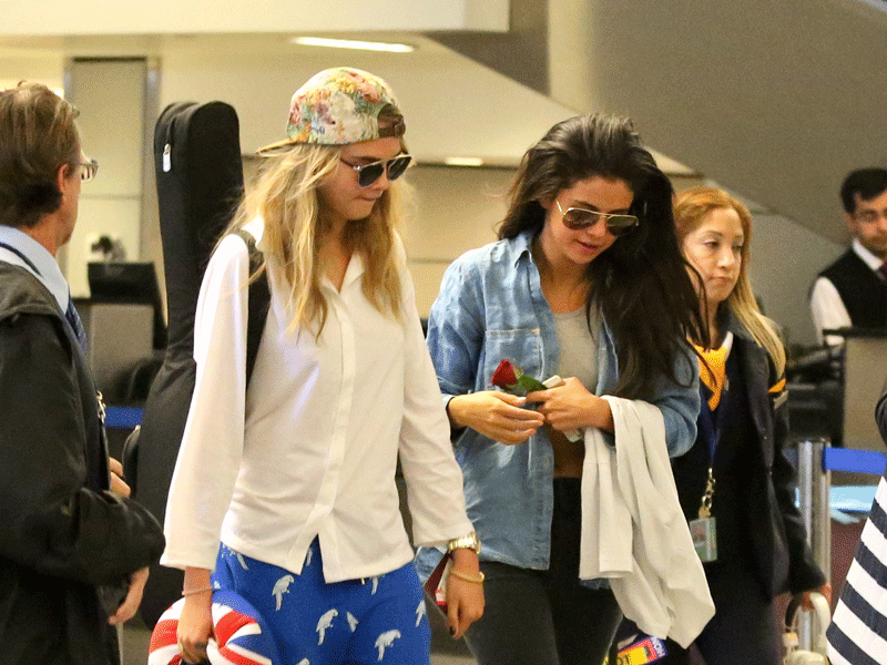 selena_gomez_cara_800.bin