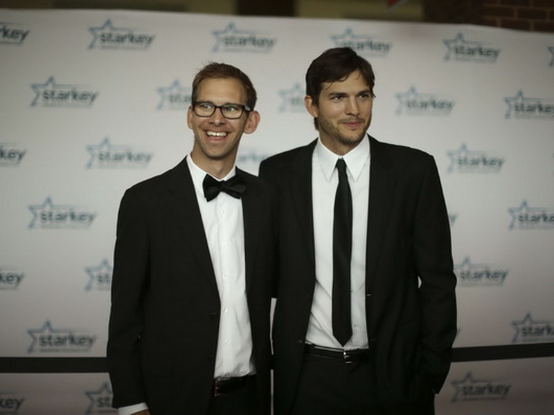 so-the-world-may-hear-2.bin