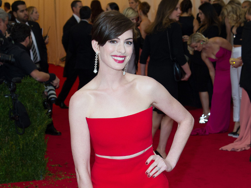 anne_hathaway_00-2.bin