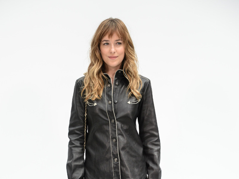 dakota_johnson_00.bin