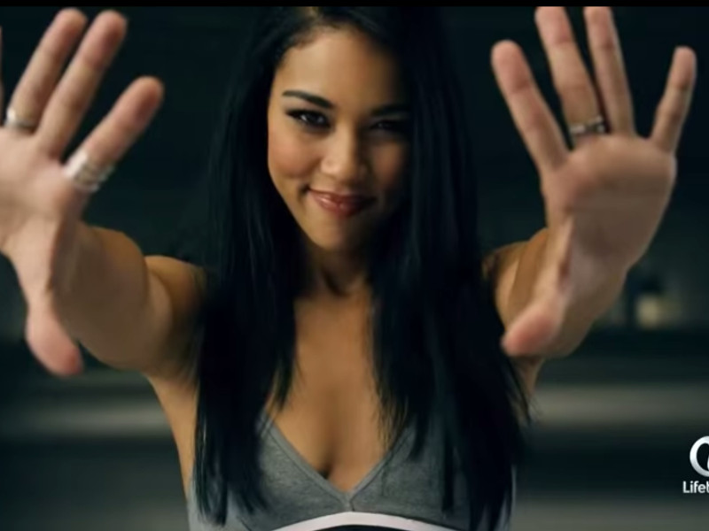 film-aaliyah_-alexandra_-shipp.bin