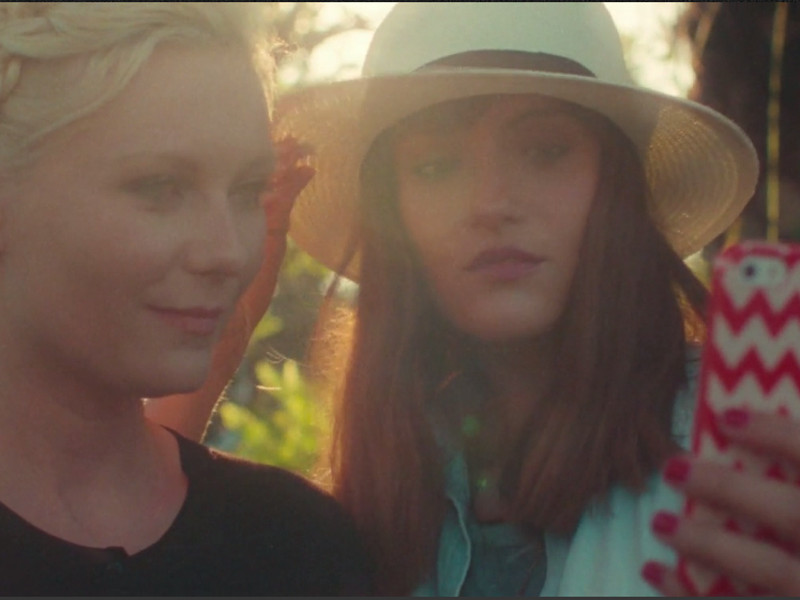 kirsten_dunst_00.bin