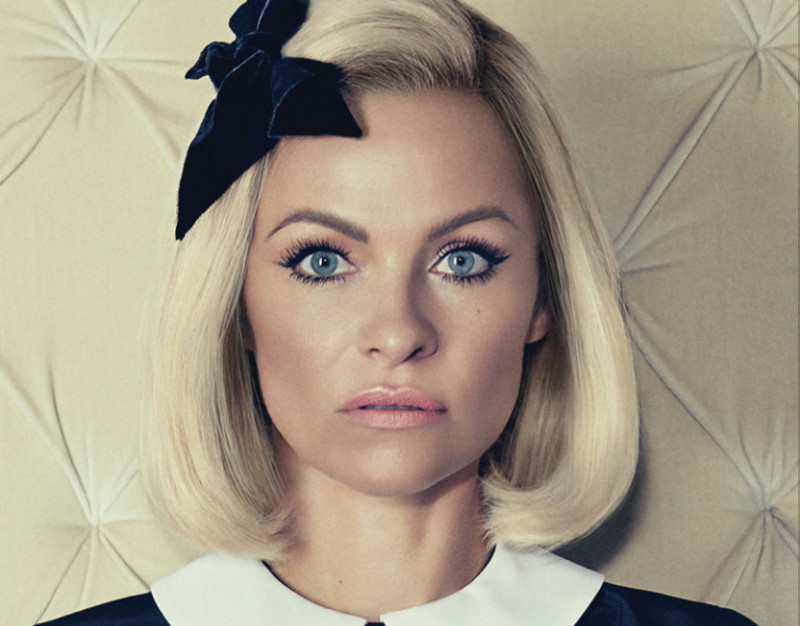 pamela_anderson_01-3.bin