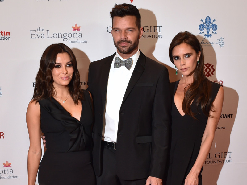 eva_longoria-ricky_martin-i-victoria_beckham_00.bin