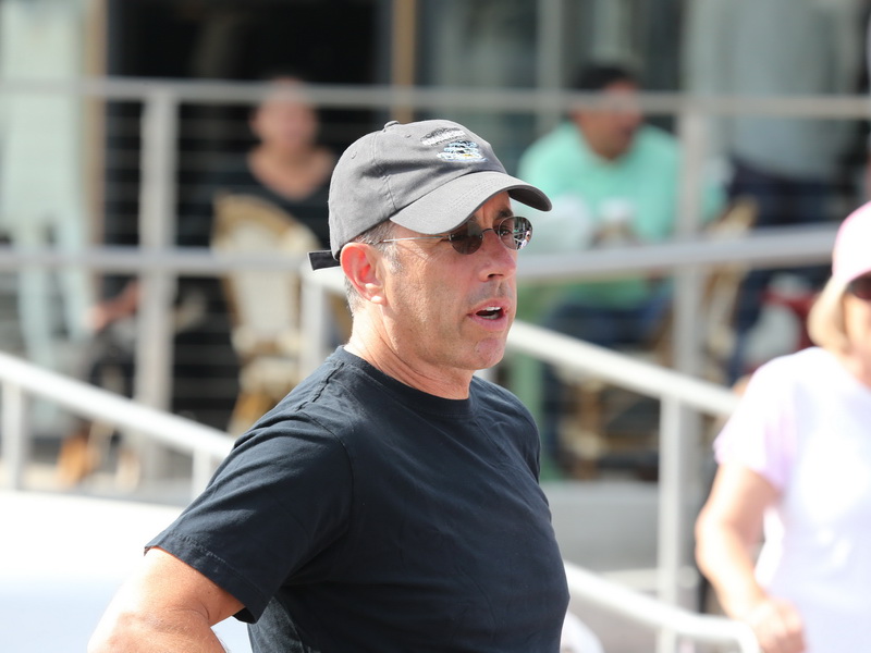 jerry-seinfeld-drives-1-million-dollars-porsche-spyder.bin