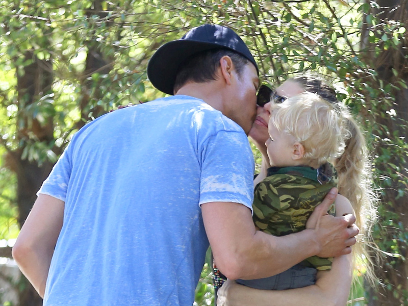 josh_duhamel-fergie-i-axl_00.bin