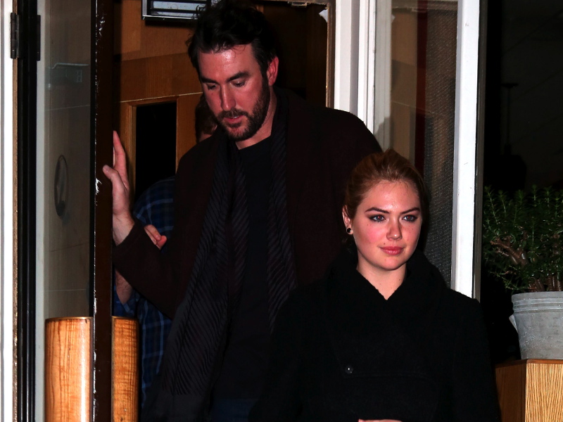 kate_upton_i_justin_verlander_00.bin