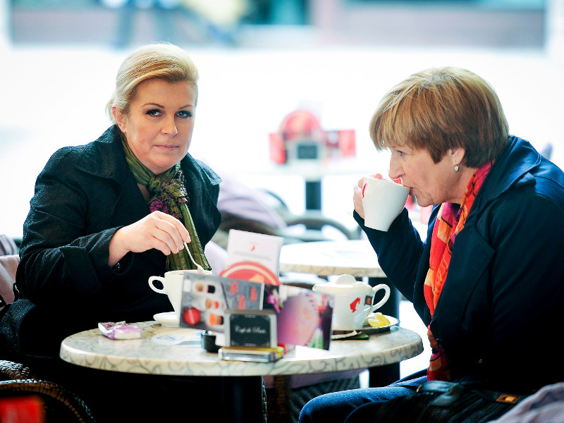 kolinda_grabar_kitarovic-i-ruza_tomasic_00.bin