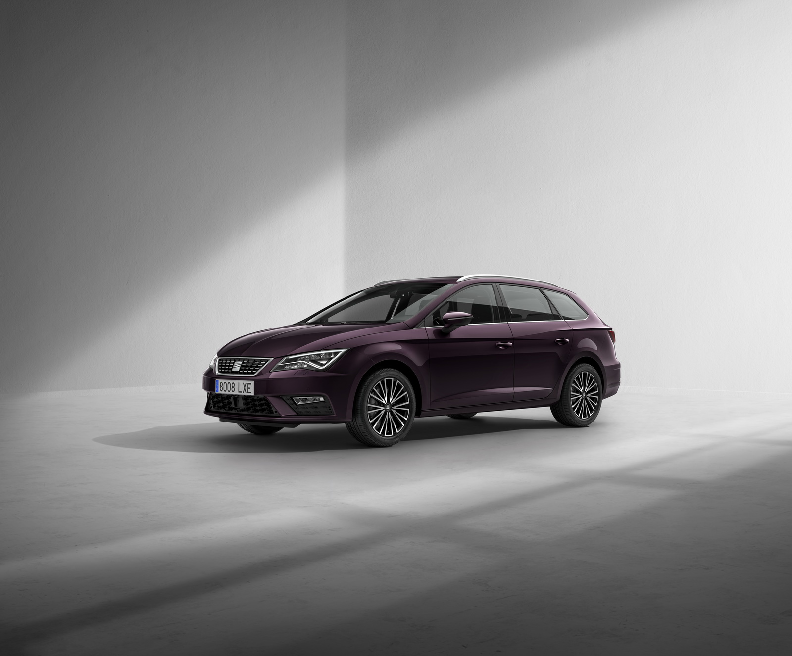 NEW-SEAT-LEON-1
