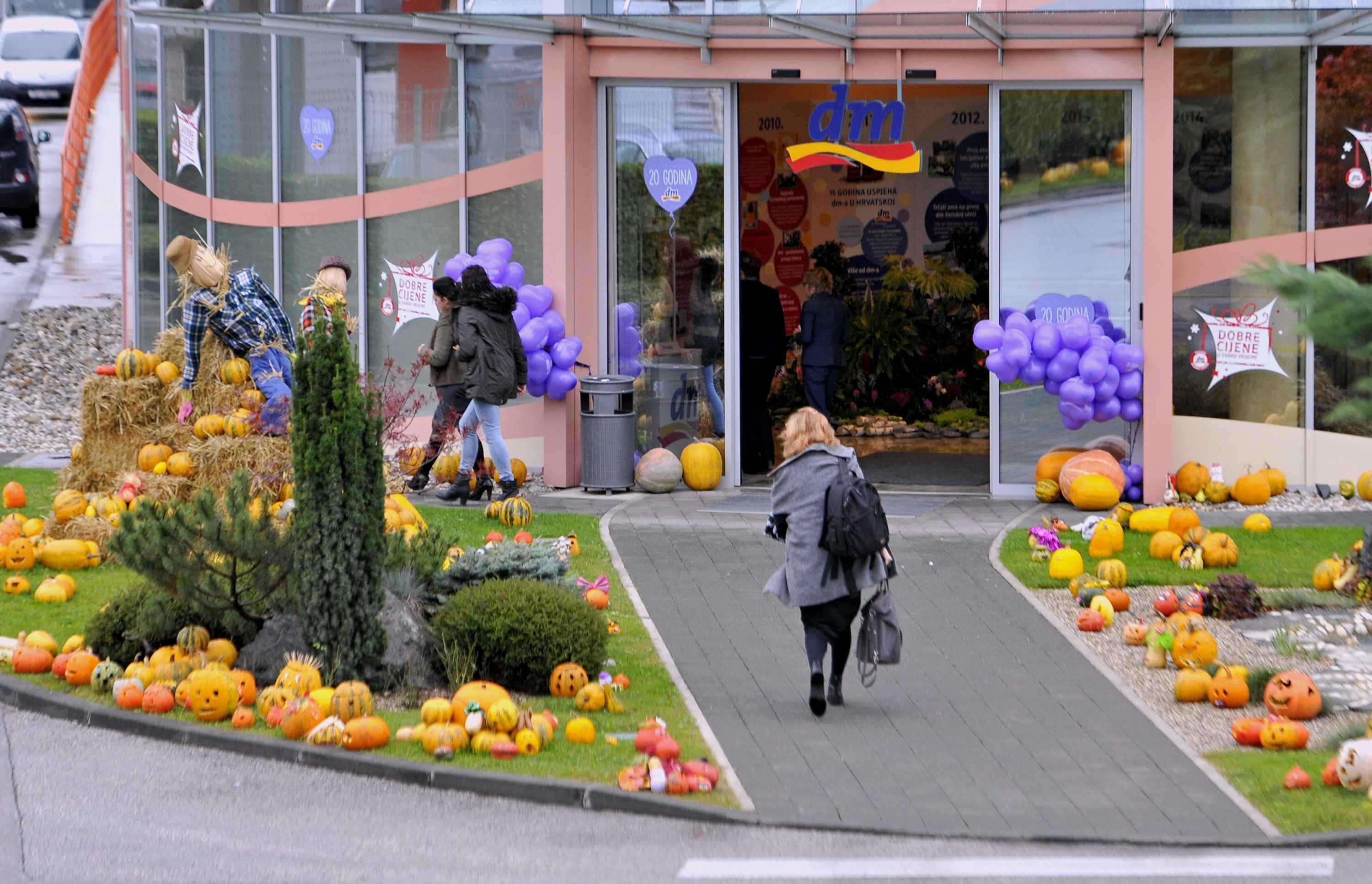 dm_poslovanje8-201016