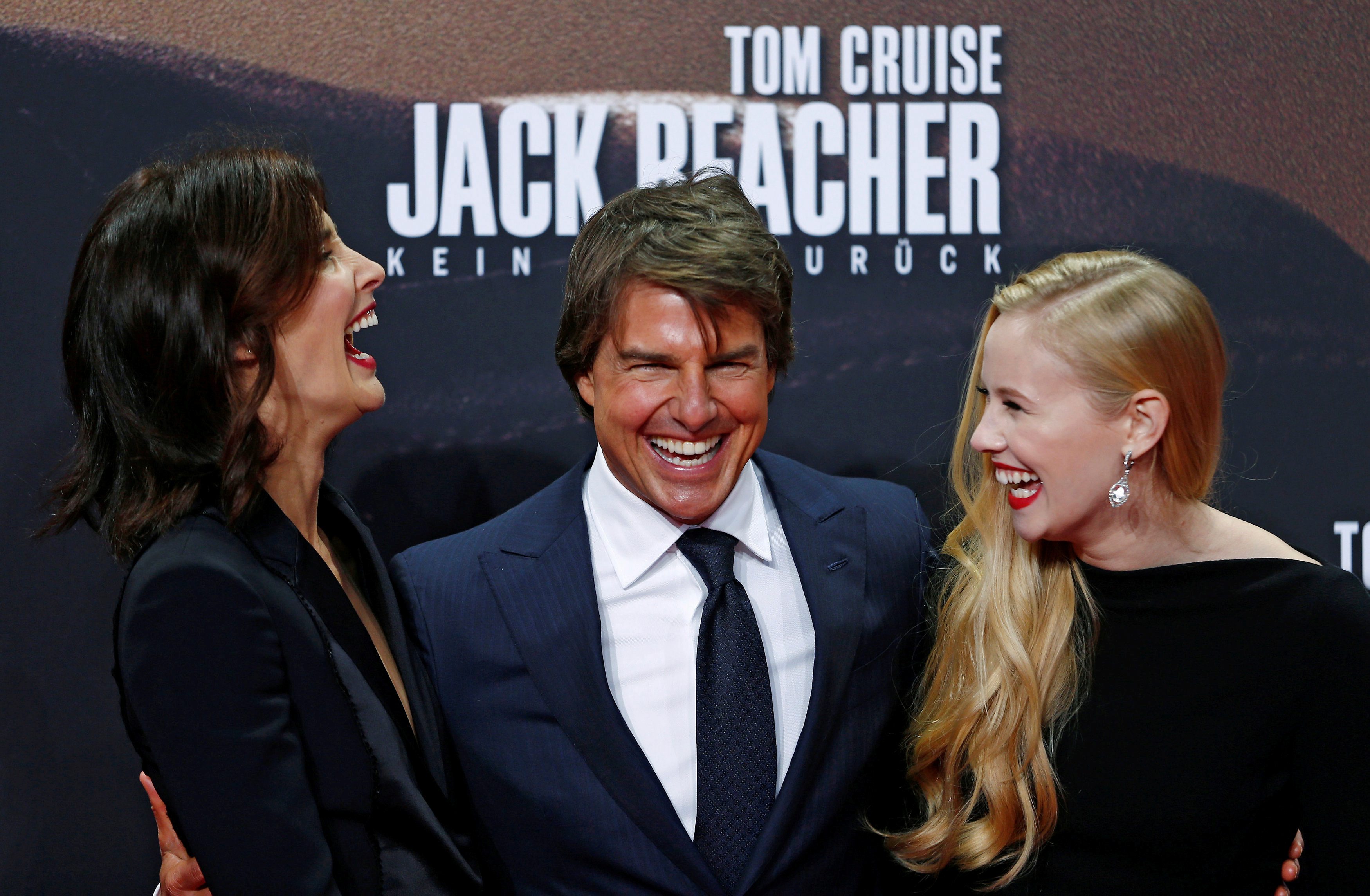 2016-10-21T224221Z_213641883_S1BEUIIDZXAA_RTRMADP_3_BERLIN-JACK-REACHER