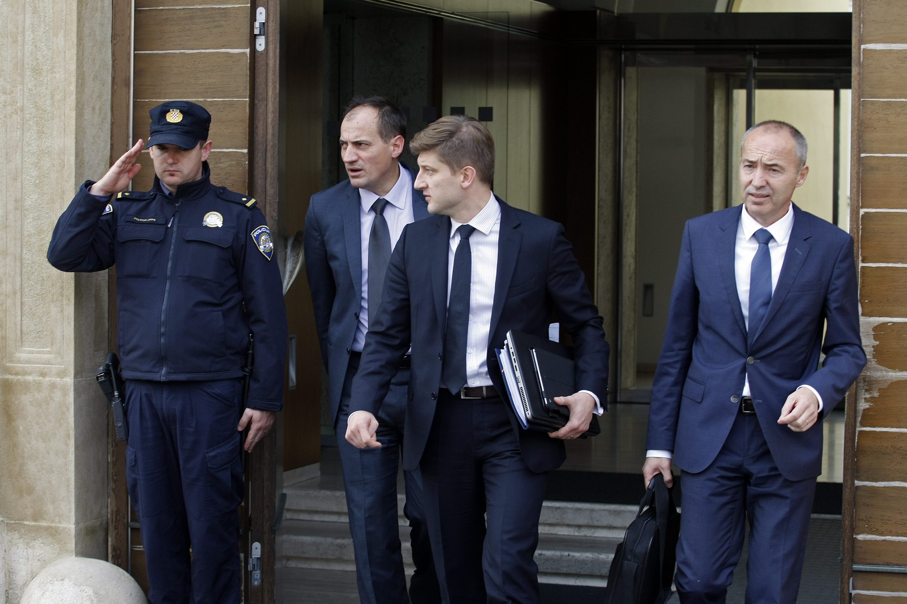 vlada_izlazak4-251016