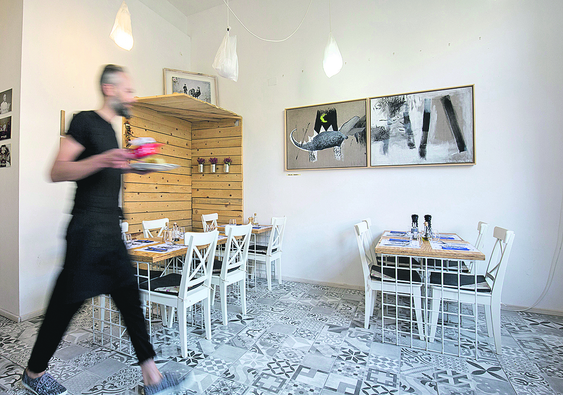 81411-106045-divas_bistro3-210916