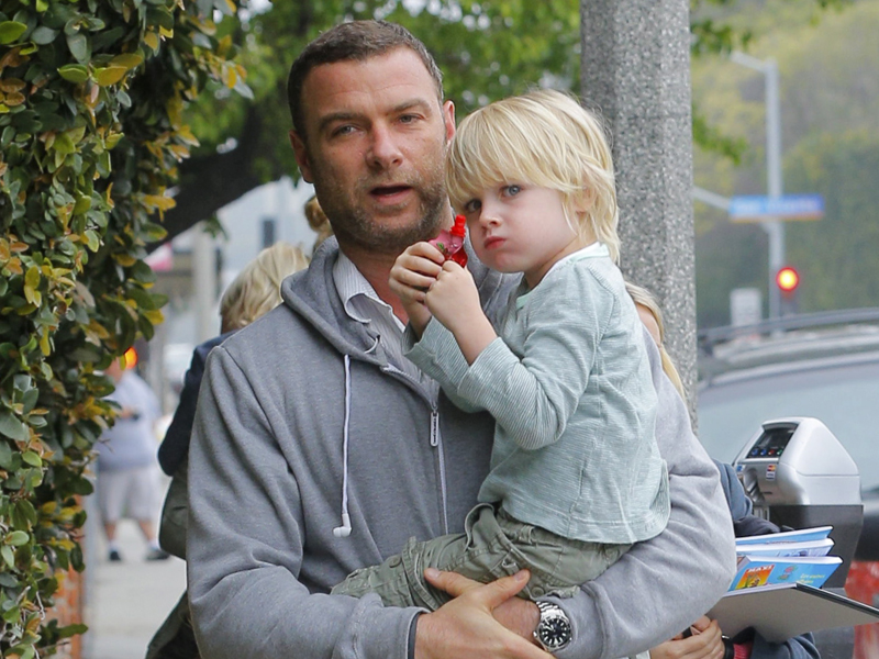 liev_schreiber_180313_800.bin