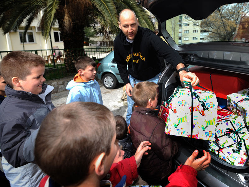 radja_dino_190313_800.bin