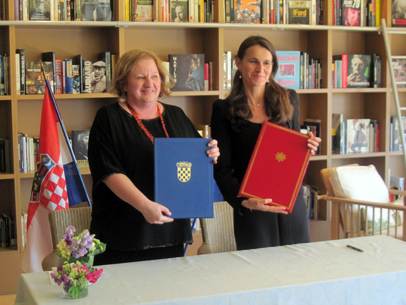 Ministrice kulture Andrea Zlatar Violić i Aurelie Filippetti