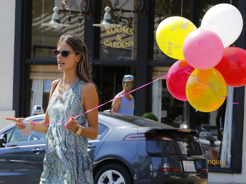 alessandra_ambrosio_800-3.bin