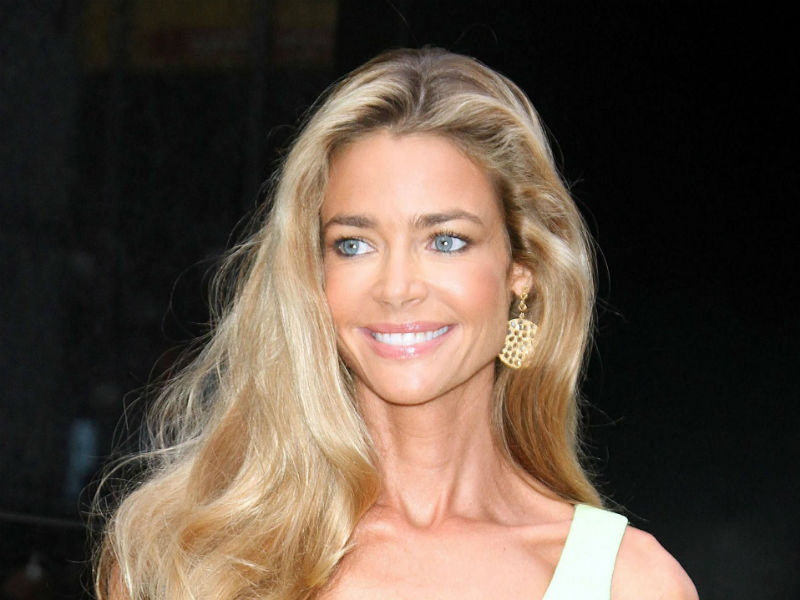 denise_richards_800.bin