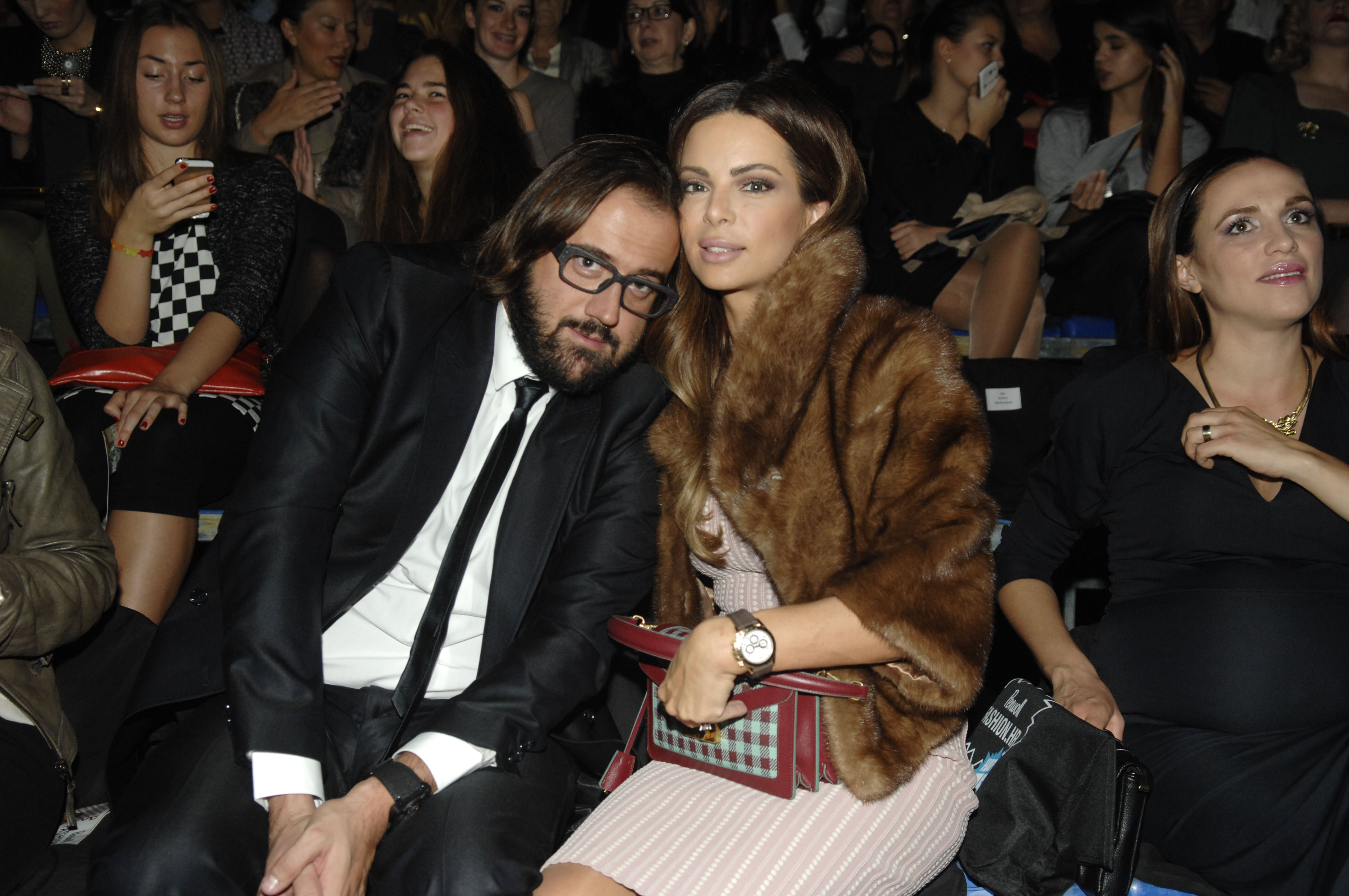 fashion-hr_181013_02.bin