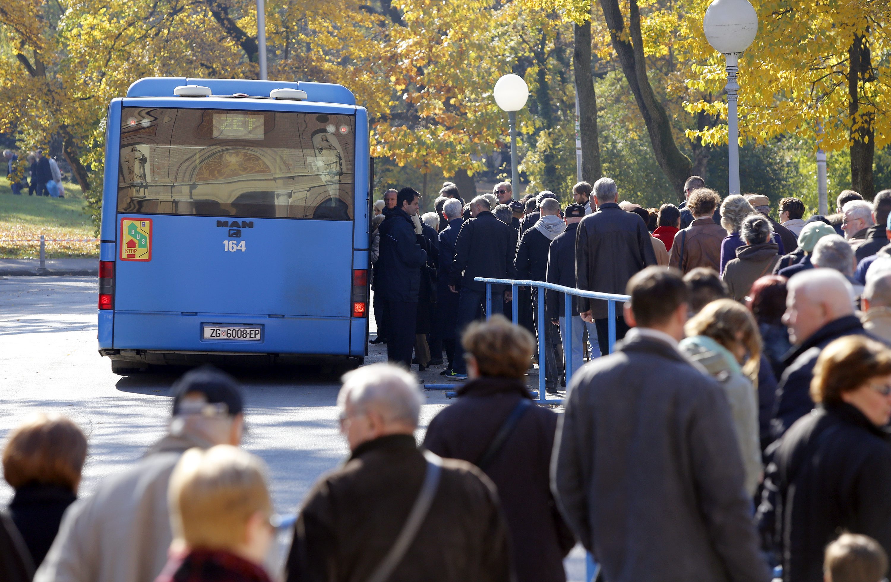 bus_mirogoj7-011115