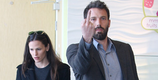 affleck_ben_garner_02_060111_316.bin