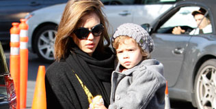 alba_jessica_261210_316.bin