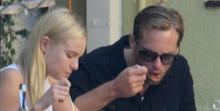 bosworth_skarsgard1_091010_316.bin