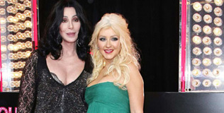 cher_aguilera_christina_161110_316.bin