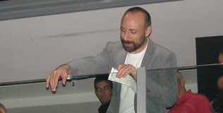 ergenc_halit_091110_316.bin